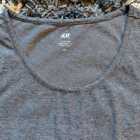 H&M Tank Top - Picture 3 of 3